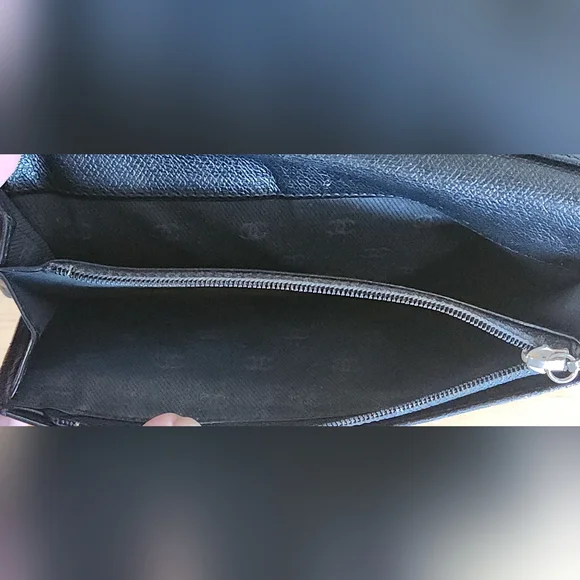 Vintage CHANEL Sevruga Caviar CC Yen  Wallet - Picture 8 of 15